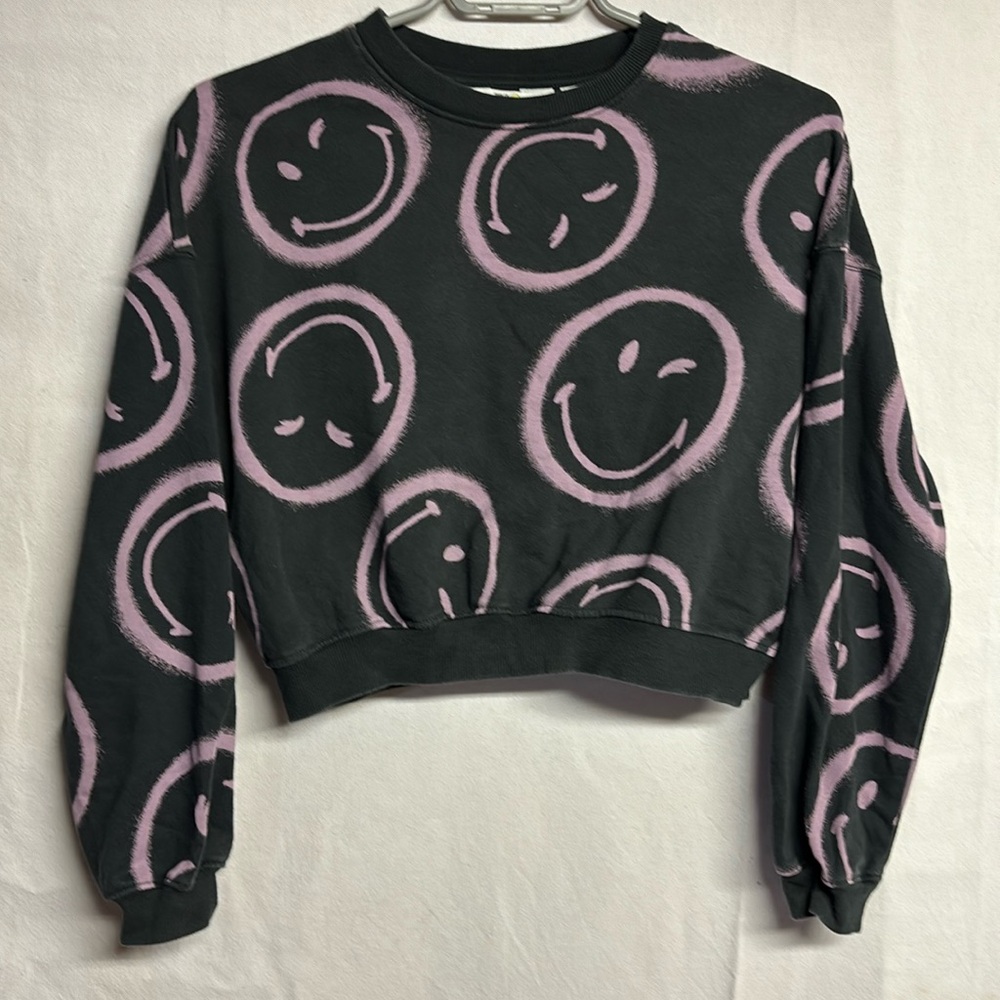 H&M x Smiley World Collection Girls Long Sleeve Cropped Sweatshirt Size 10-12